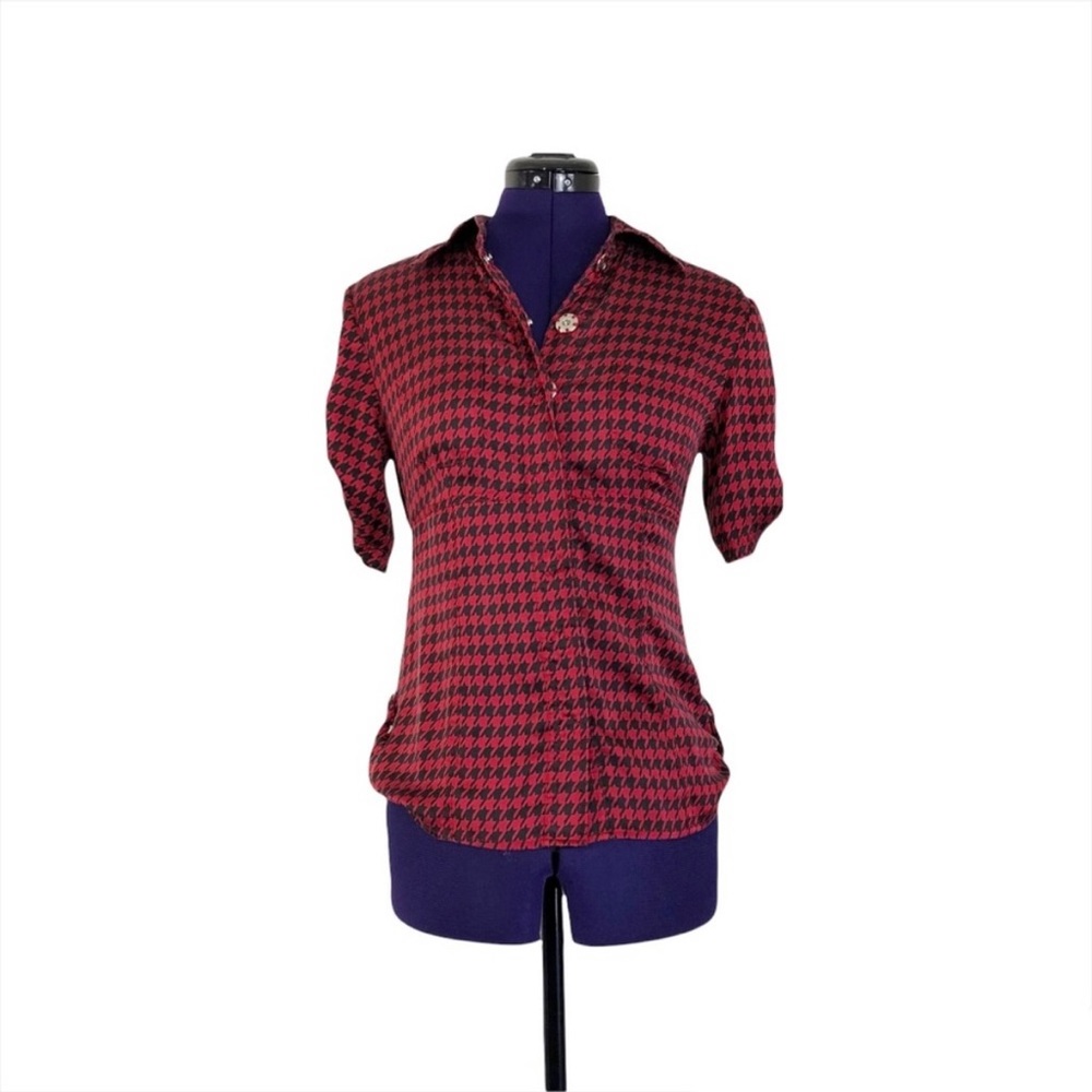 Arden B Red Black Houndstooth Short Sleeve Top